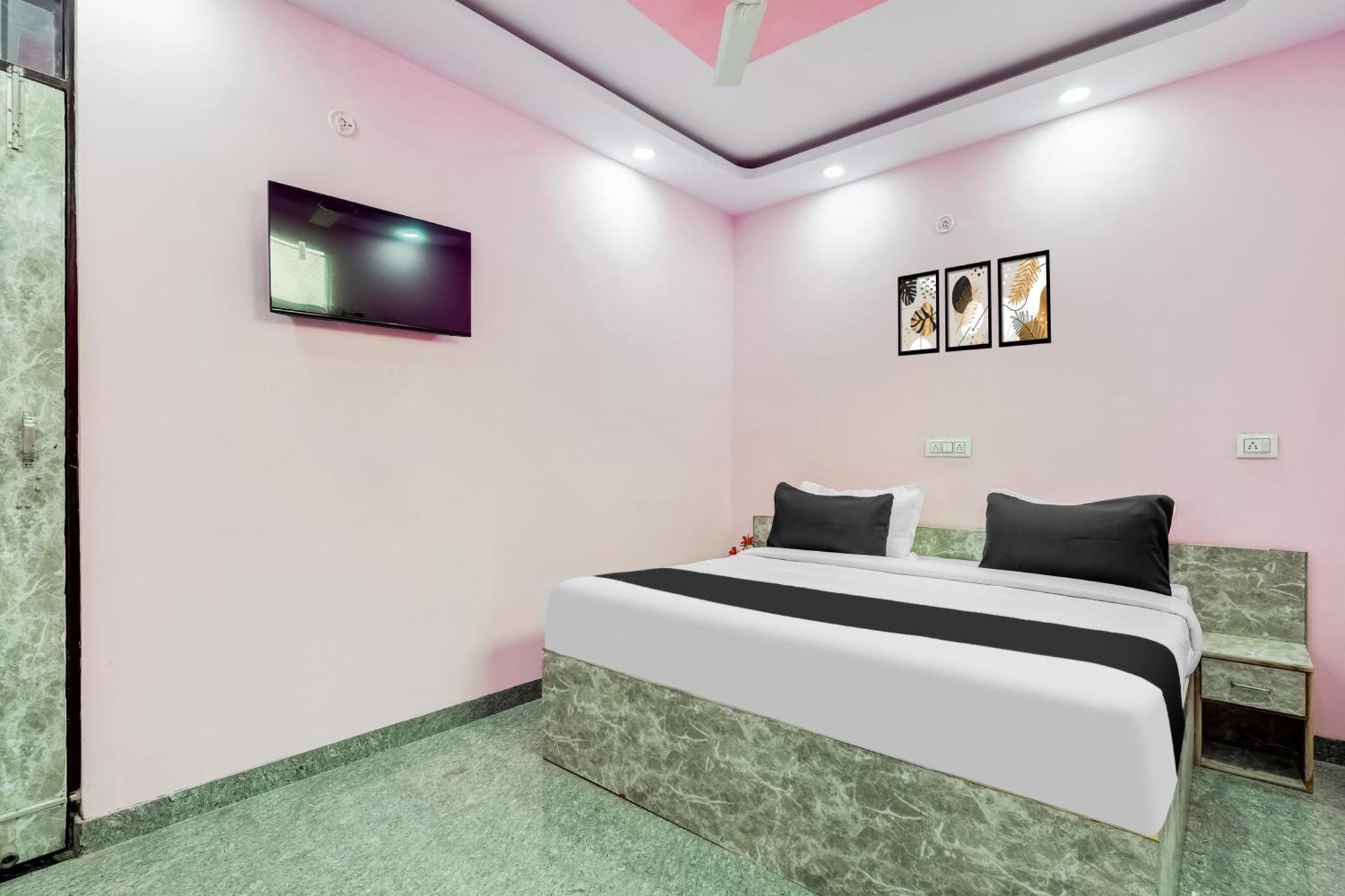 Hotel O Govind Residency 뉴델리 외부 사진