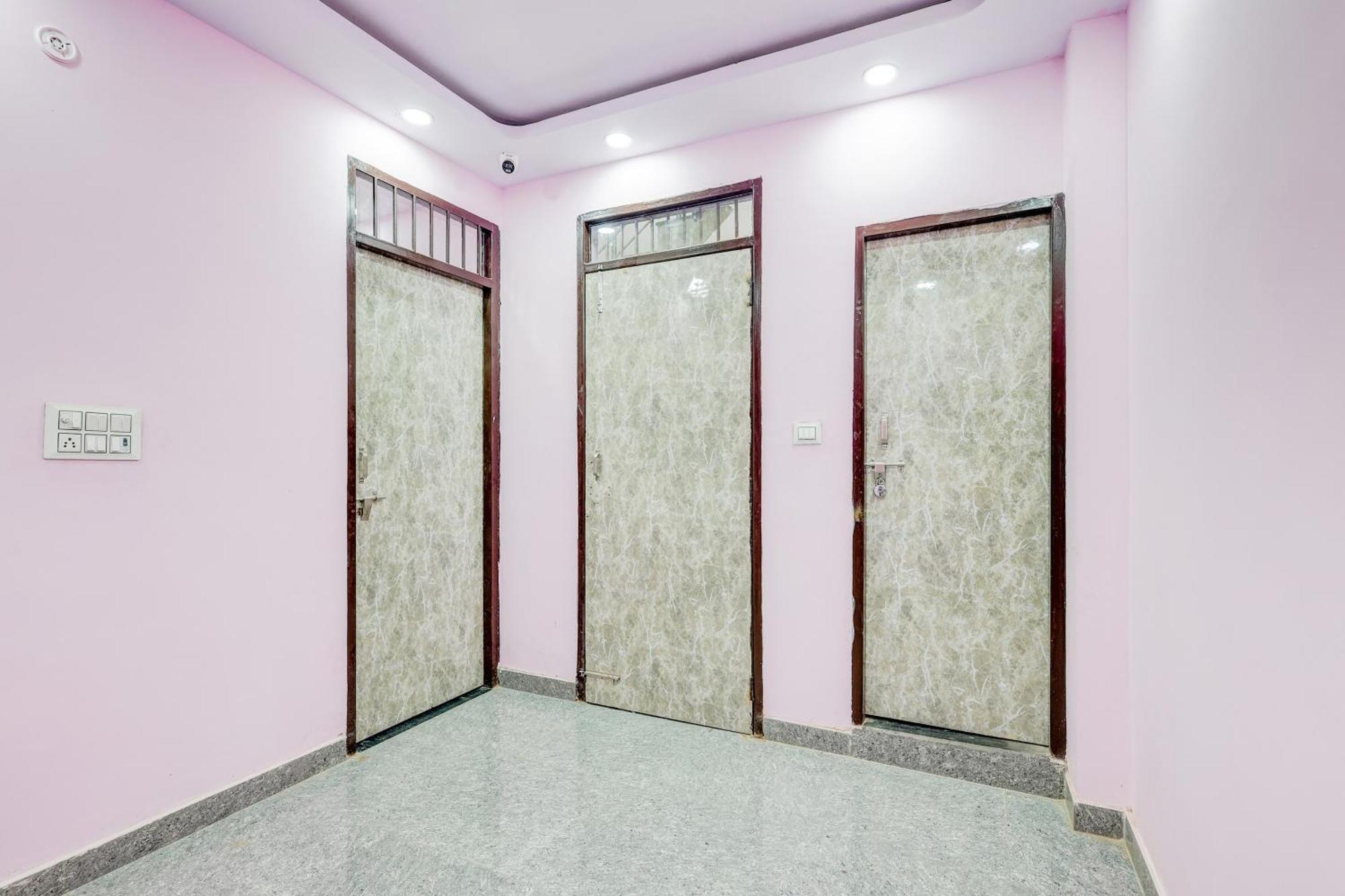 Hotel O Govind Residency 뉴델리 외부 사진