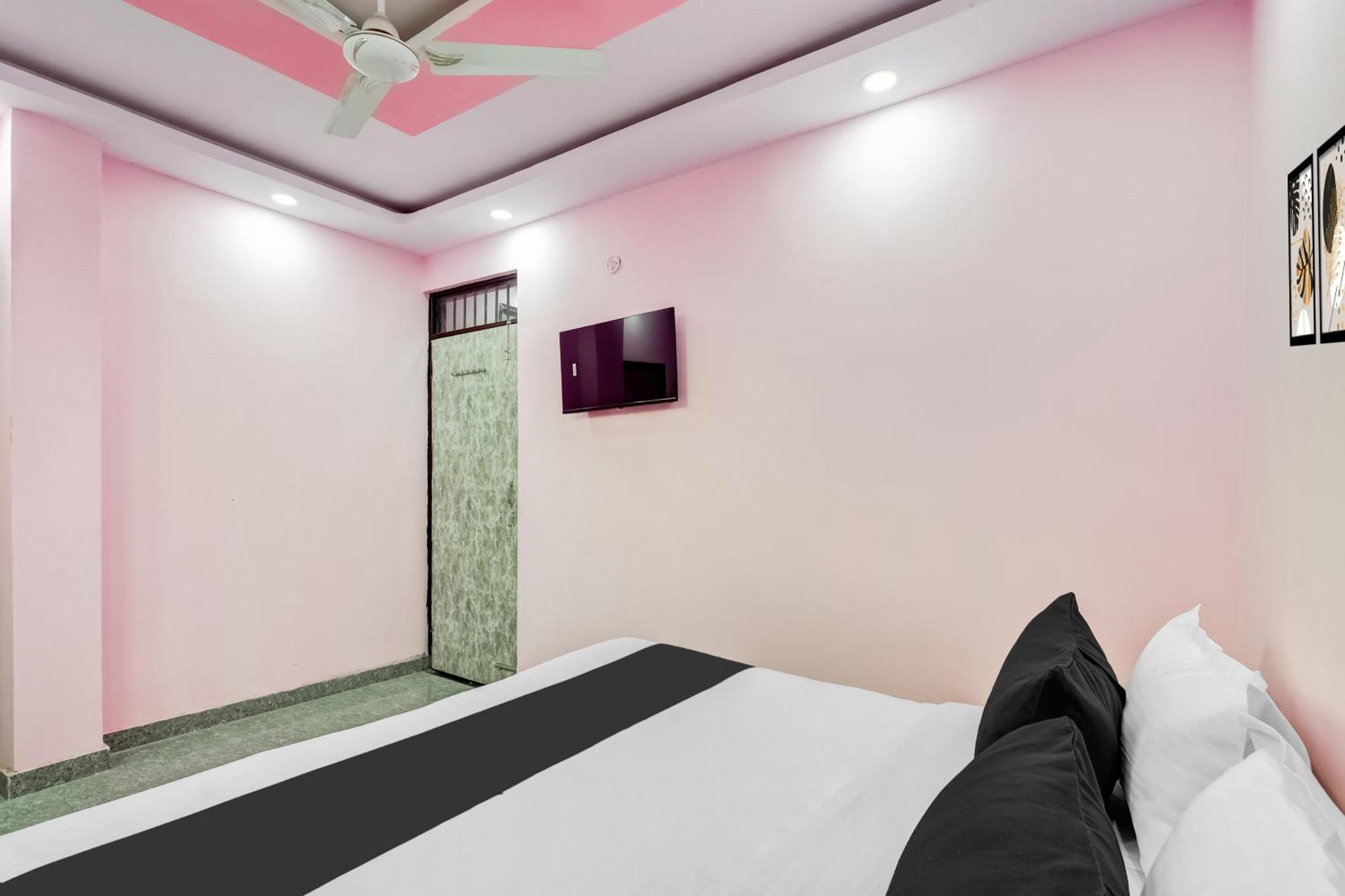 Hotel O Govind Residency 뉴델리 외부 사진